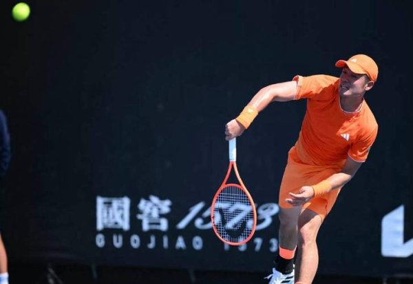 九游娱乐 好样的！中国姑娘惊险逆转大满贯冠军，男单遗憾未能对阵德约科维奇